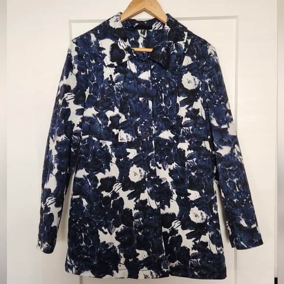 Jackets & Blazers - Floral Button Down Lightweight Jacket